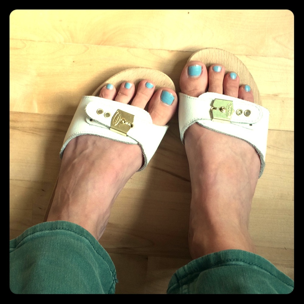 Dr. Scholl’s classic exercise sandal clog